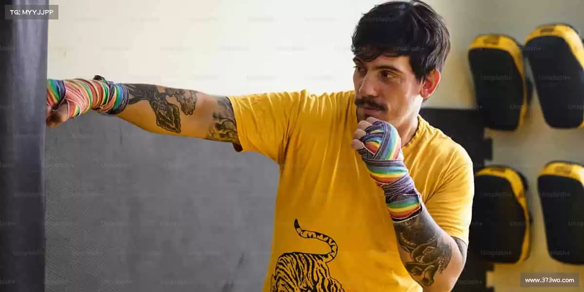 超凡国际·com🎾挥动球拍,让每一次击球都成为精彩的开场白!